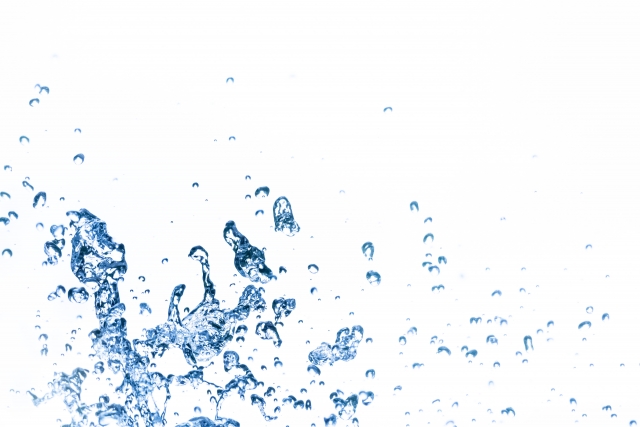 飛び散る水の様子